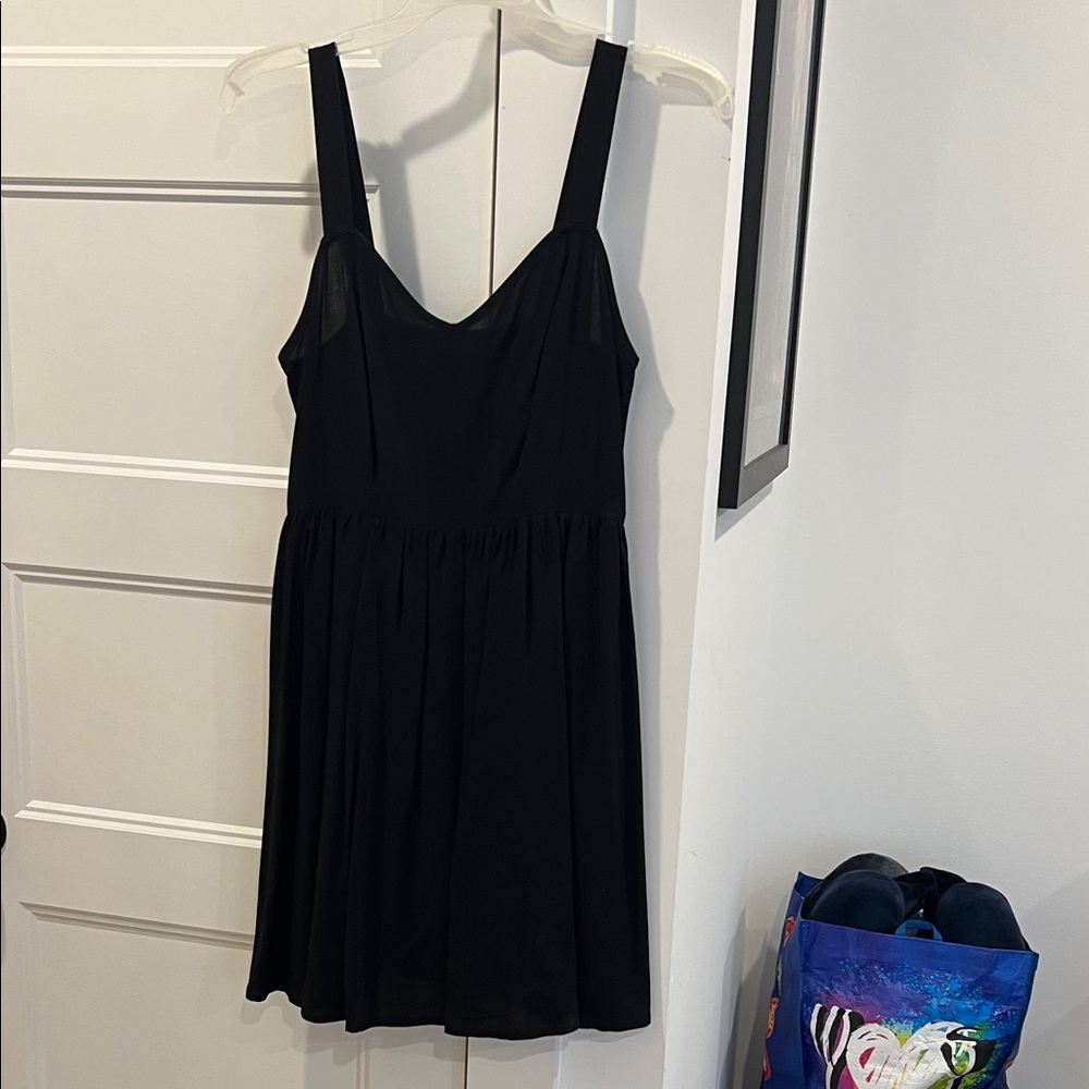 Elegant Black Sleeveless Mini Dress